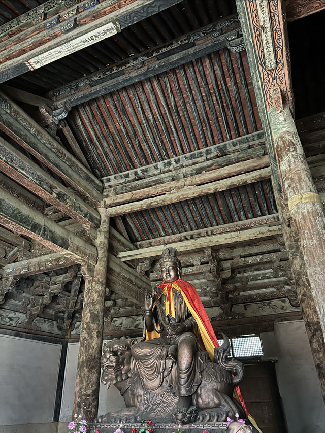 閣院寺文殊殿。
