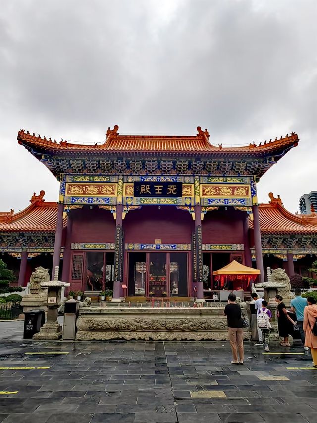 貴陽·西普陀寺 西普陀原名白雲寺， 始建於康熙六年（公元1667年），迄今三百餘年歷史。史載，臨濟。