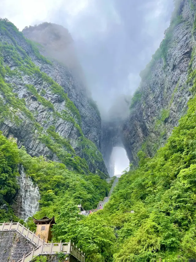 Changsha-Zhangjiajie-Fenghuang 3-Day Travel Guide: Don't Miss Out!
