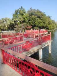 蛇年添喜慶一一東山湖公園！