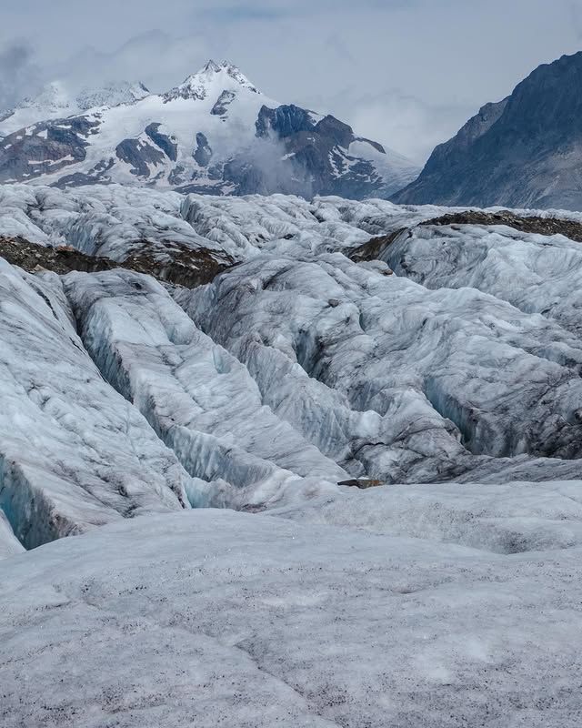 瑞士菲斯普艾格峰：挑戰極限的登山之旅 