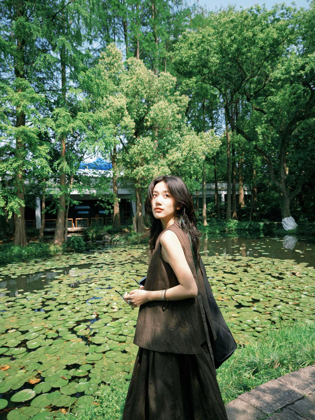西湖春遊｜莫奈花園嘅浪漫，呢份影相攻略靚到窒息！