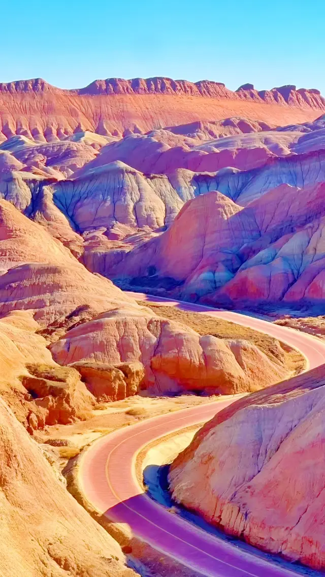 《張掖七彩丹霞，邊個季節去最能感受佢嘅魅力？》