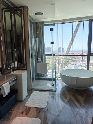 Once you arrive, you won't want to leave—Hilton Haikou Ocean Flower Island