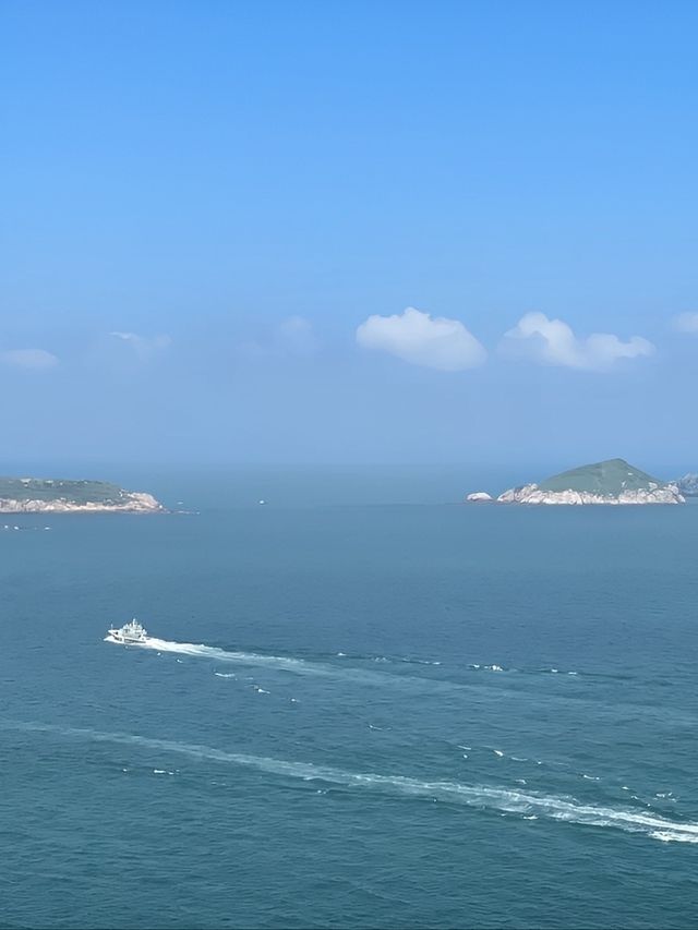 喺東極島，我同第一縷曙光私奔咗三日