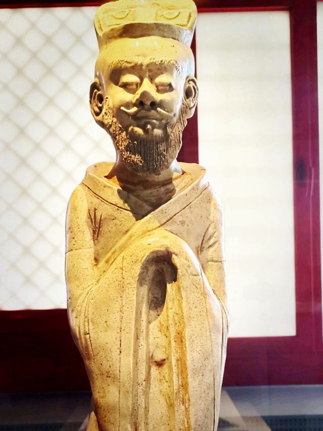 A Cultural Gem by West Lake: The Wonders of Zhejiang Museum