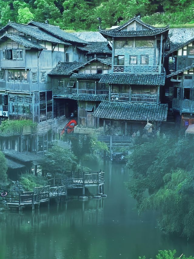 央視無呃人！貴州隱藏版仙寨，陰雨天仲涼過冷氣房