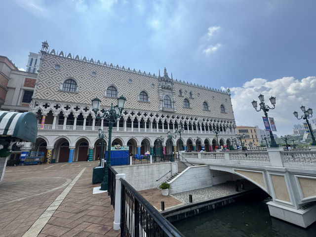 Macau - beauty is in the eye of the beholder 