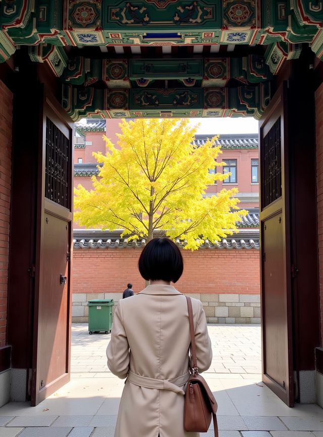 南京的秋天，是梧桐寫的詩，是楓葉染的畫