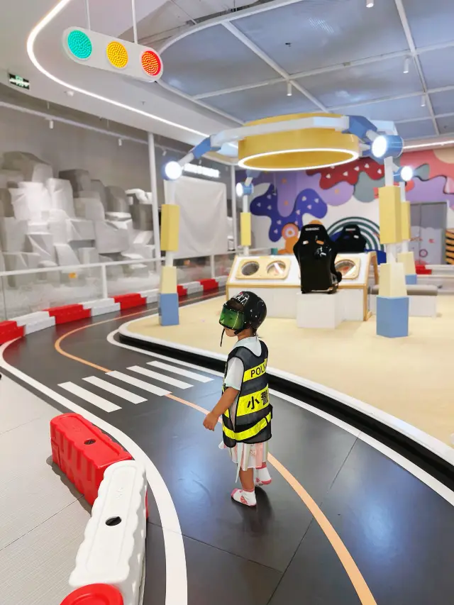 A great indoor spot for kids in the Magic City! A nanny-level guide to the Automobile Museum!