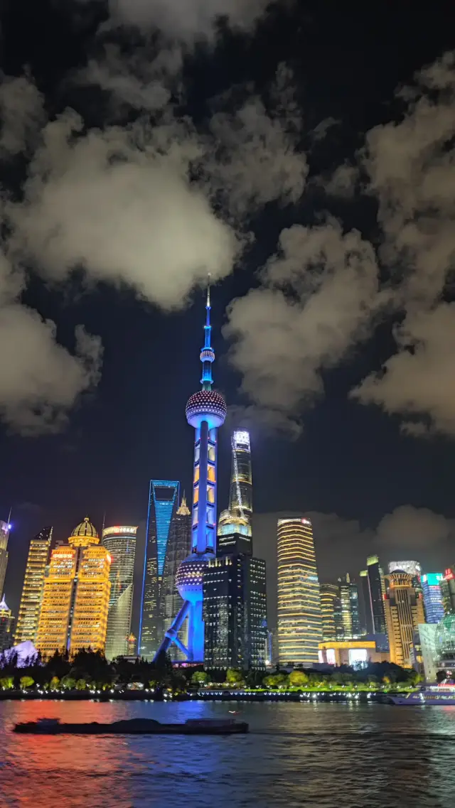 This Jiangsu, Zhejiang, and Shanghai trip was like a dreamlike Jiangnan poem, with every scenic spot as picturesque as a painting. 