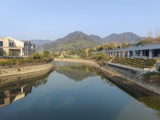 打卡千島湖啤酒小鎮自然與工業的完美CP！