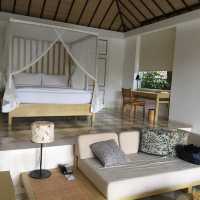 巴厘島烏布的天堂酒店體驗  COMO Uma Ubud位於巴厘島的Kedewatan，處於烏