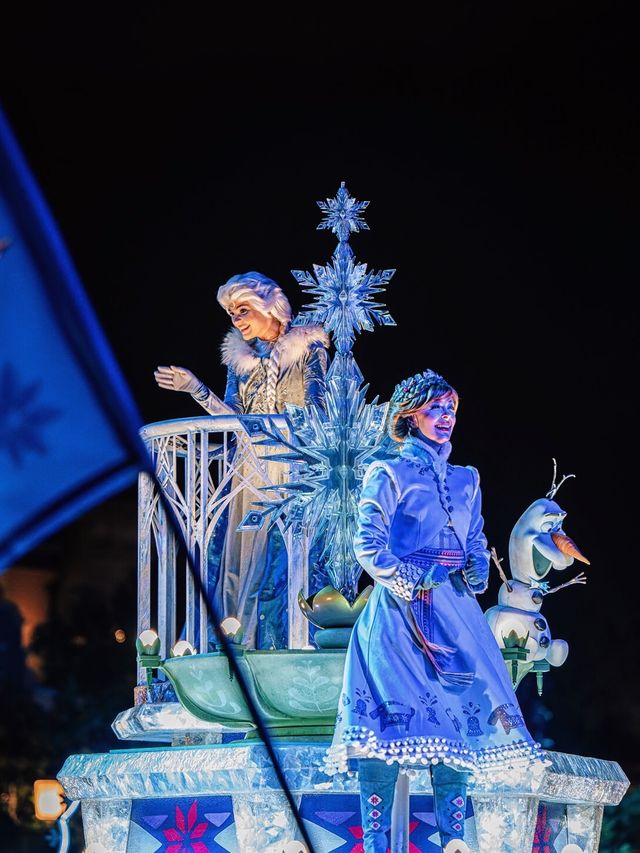 冬日迪士尼隱藏玩法|夜晚巡遊才是真童話 冬日迪士尼隱藏玩法|夜晚巡遊才是真童話