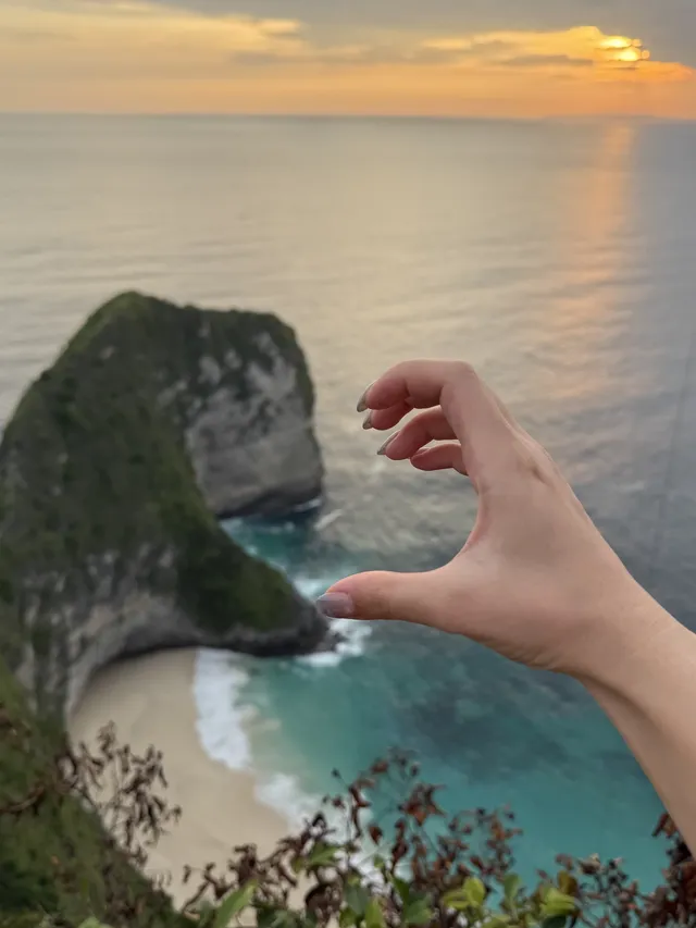 巴厘島落日|晚霞比愛意快一拍落下|純享版 巴厘島落日|晚霞比愛意快一拍落下|純享版