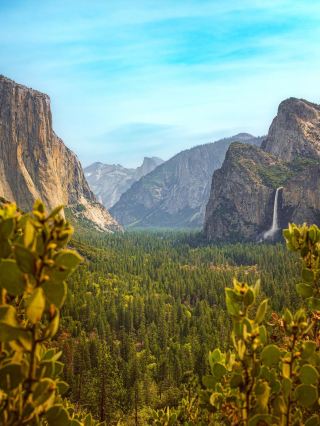 Travel with family and friends! Customized private car service from Los Angeles in Chinese