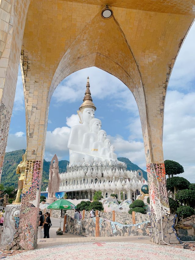 วัดพระธาตุผาซ่อนแก้ว จ.เพชรบูรณ์