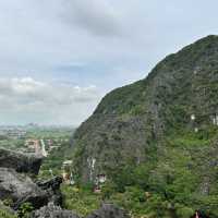 Ninh Bình, Hanoi Vietnam 🏔️⛅ 