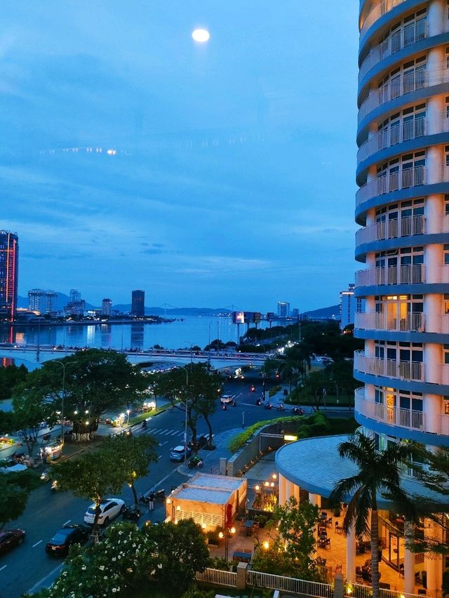 Melia Vinpearl Da Nang Riverfront