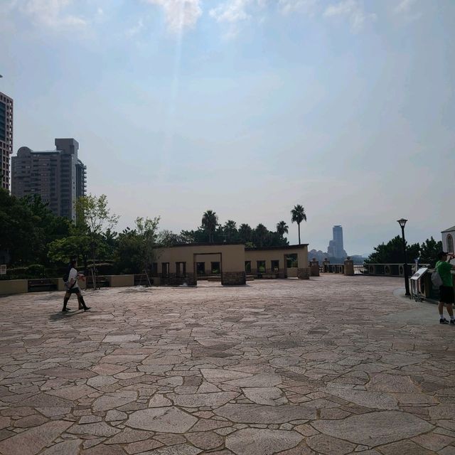 【福岡／百道浜】海を眺めながらのんびひ散歩にぴったり