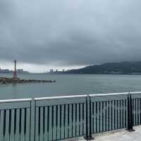 「遊覽台中之旅 - 台中公園、東海大學與美味鮭魚拉麵」