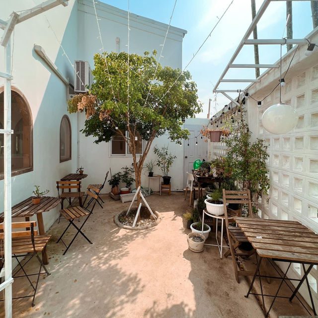 Spring day cafe