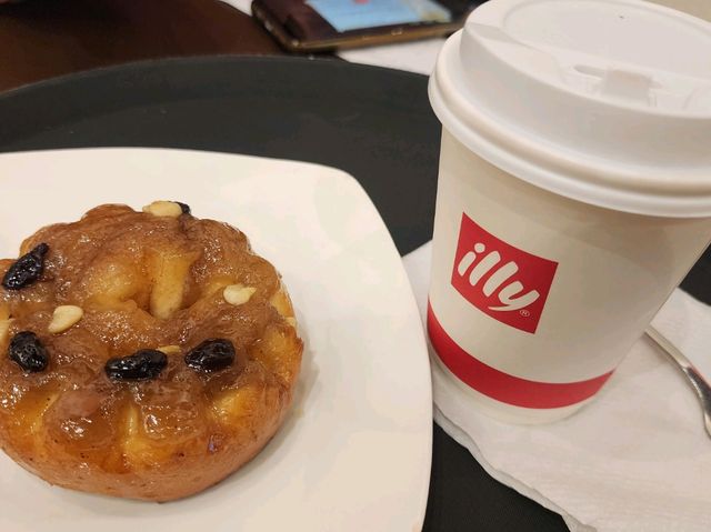 믿고 마시는 illy CAFFÈ