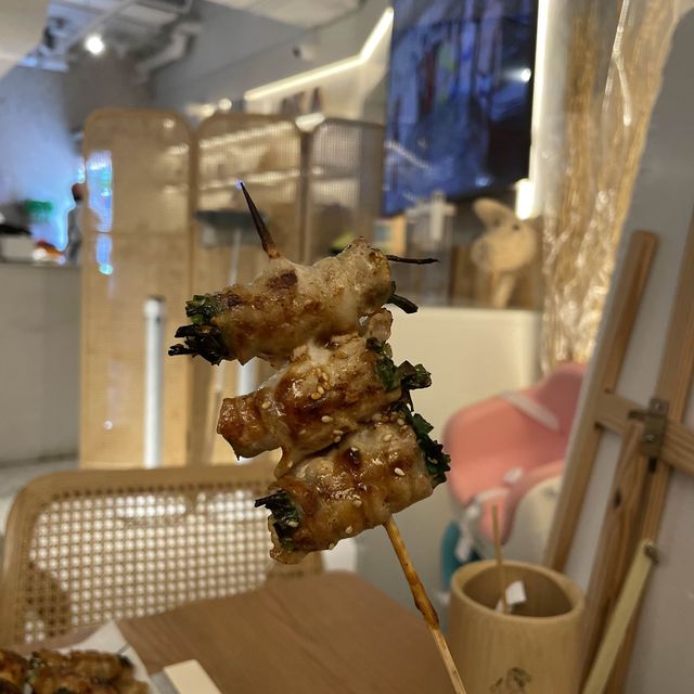 香港將軍澳｜海濱小清新嘅高質串燒店🍢