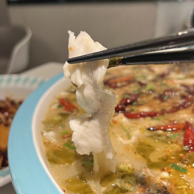 銅鑼灣份量十足酸菜魚