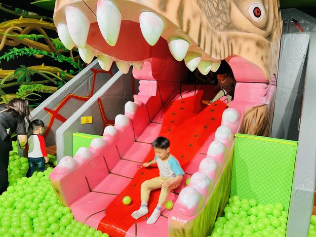 《侏羅紀恐龍探險樂園》🦖復活假期放電之選！