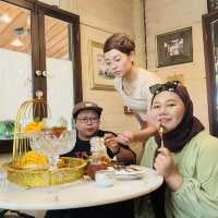 Immerse yourself in Thai Culture here!