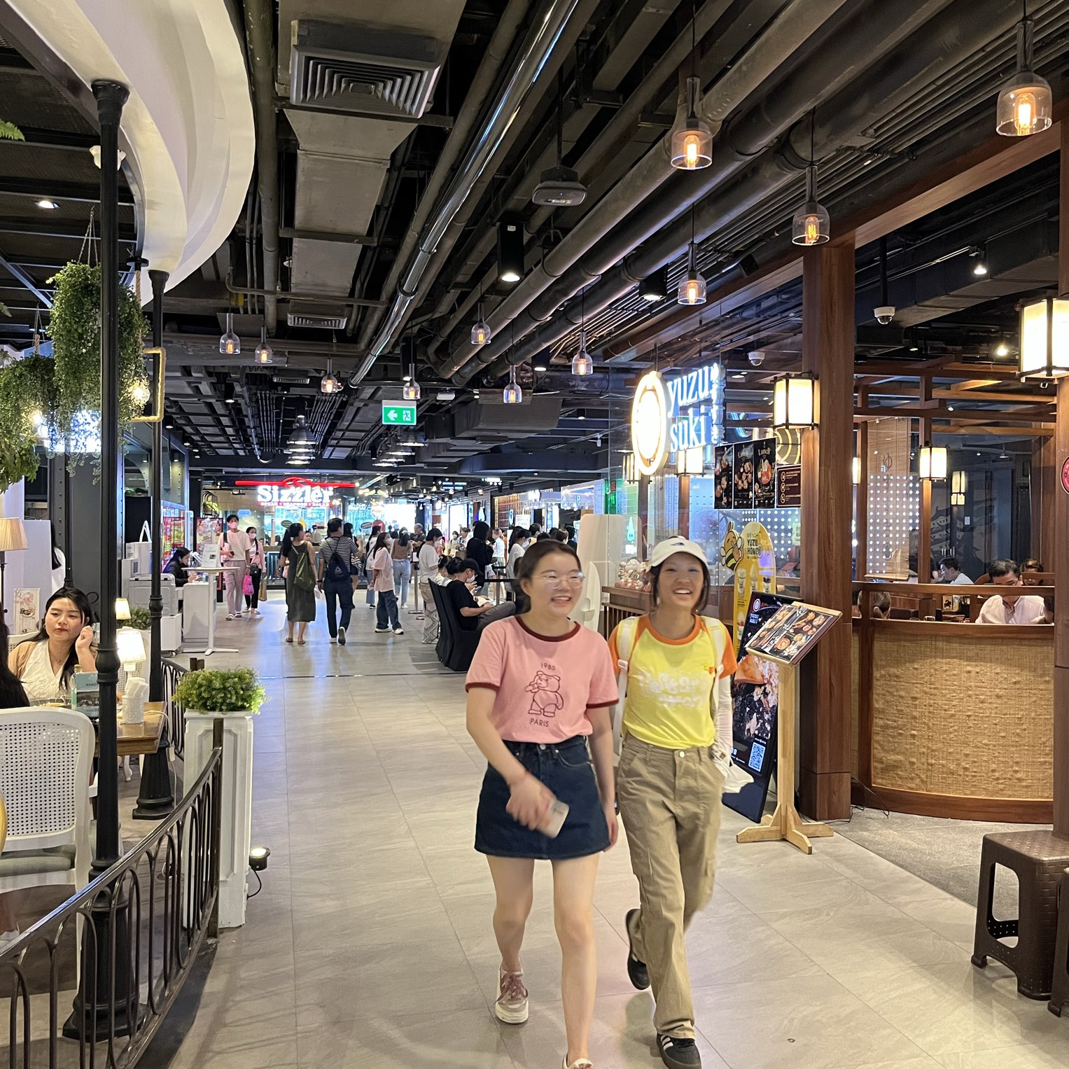 7 reasons Why Siam Paragon is Bangkok's Top Shopping Destination - DW