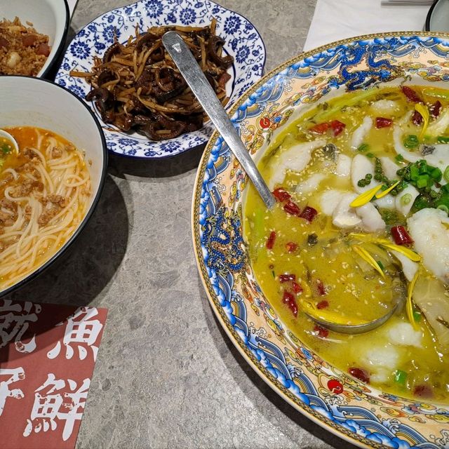 美味鱔糊酸菜魚