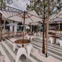 คาเฟ่พระจันทร์สไตล์บาหลี ชมวิวทะเลพัทยาแบบ 360°