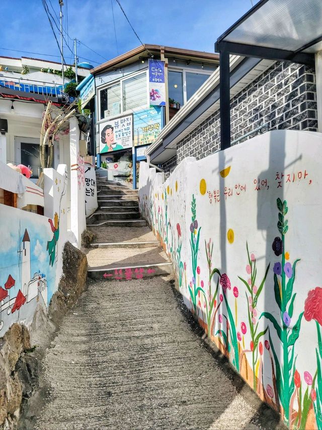 강구안뷰가 예쁜 알록달록 동화같은 통영 동피랑마을🎨