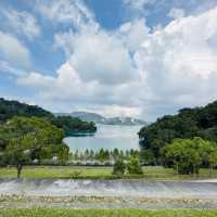 超美湖景的向山遊客中心