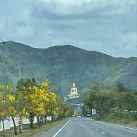 พิชิตยอดเขาวงพระจันทร์ กันเถอะ