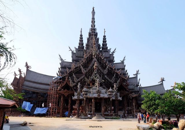 ปราสาทสัจธรรม พัทยา ชลบุรี