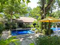 เที่ยวภูเก็ต พักหาดในยาง ใกล้สนามบิน