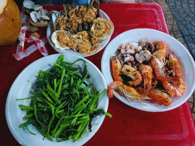Cho Dem Son Tra, Night Market at DaNang