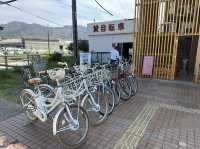 山口・萩。『幕末維新ゆかりの地』の看板あり『東萩駅』と観光にオススメ『スマイル貸自転車』