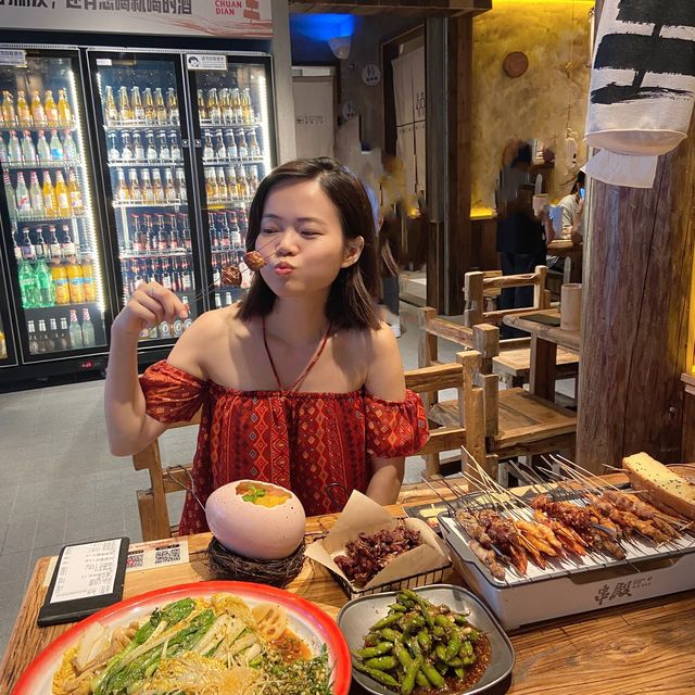 📍串殿 純·真·東北烤串（皇庭廣場店）