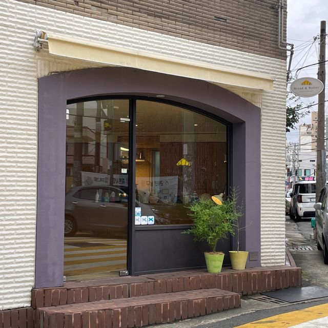 【韓国】クロワッサンが美味しいベーカリーカフェ🥐