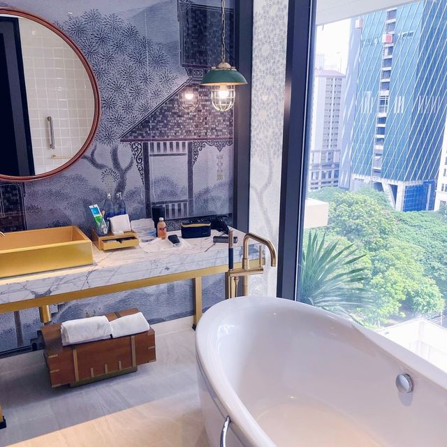 Experience Hotel Indigo Bangkok 