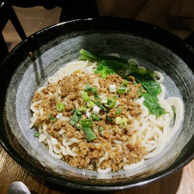 台北通化街餃匠：手工水餃好滋味，秘方拌麵開胃又好吃