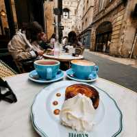 A LOVELY COFFEE SPOT IN BORDEAUX.