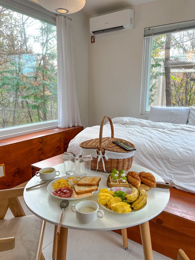 사계절이 모두 예쁜 10만원대 감성숙소 🏡