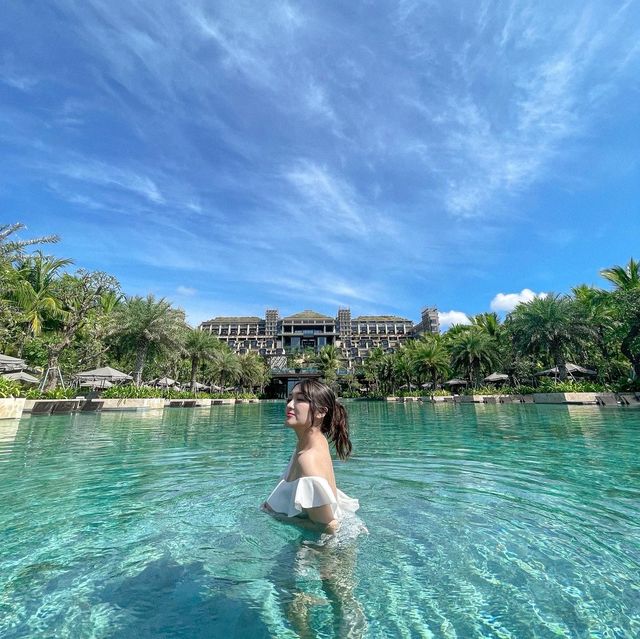 Most INSTAGRAMMABLE Luxury Hotel in Bali