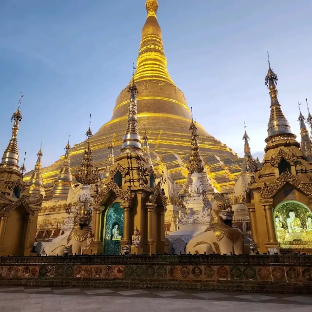 Shwedagon Pagoda: A Sacred Place Worth Visiting