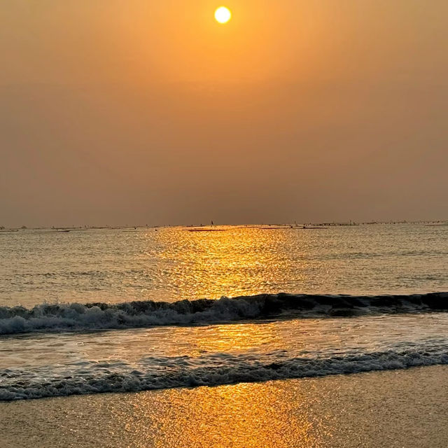 黑沙灣海灘：風光旖旎